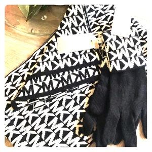 Michael kors scarf and gloves